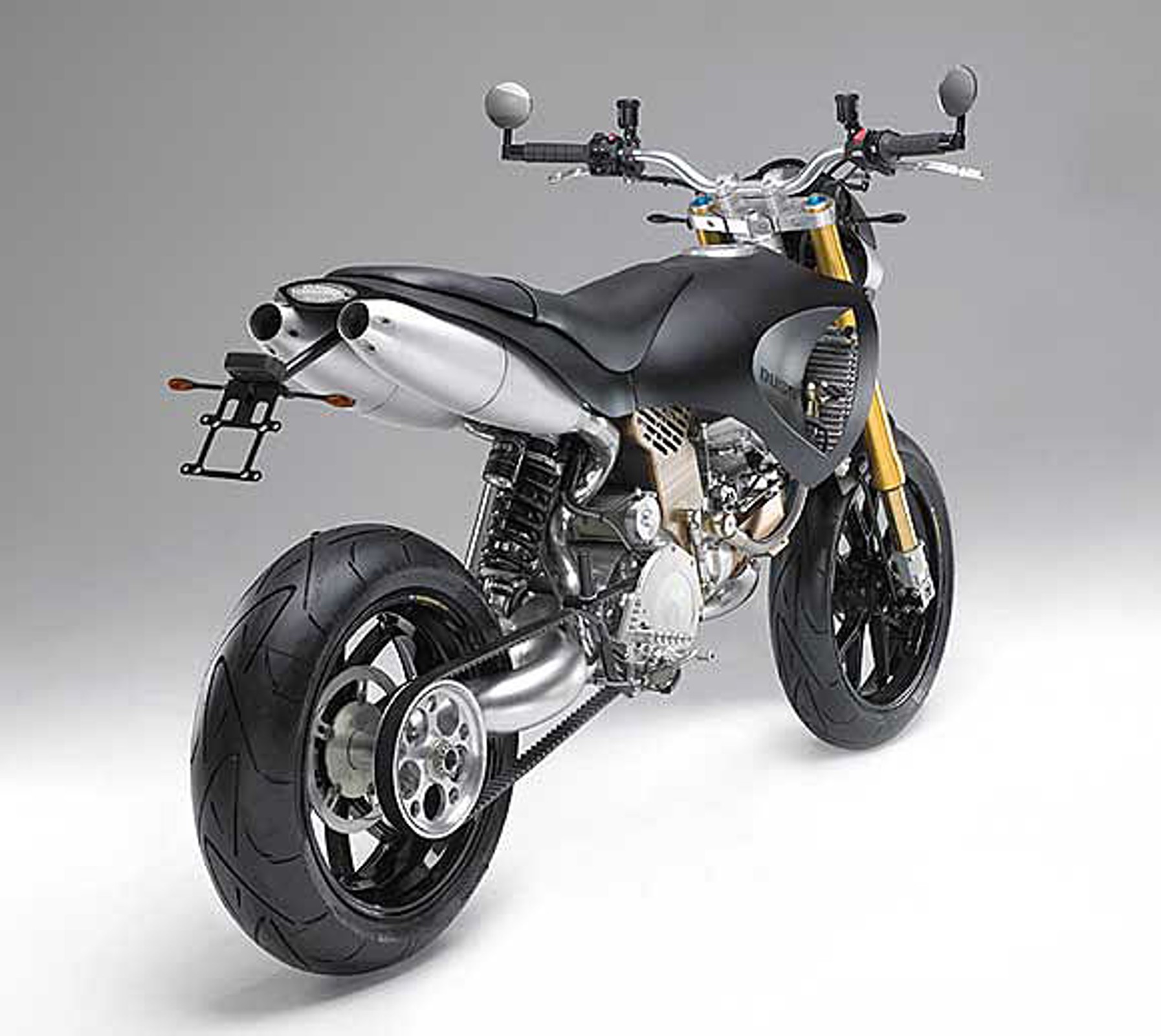 Duss Supermoto V2: nowy litrowy model na scenie