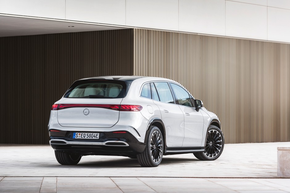 Mercedes EQS SUV