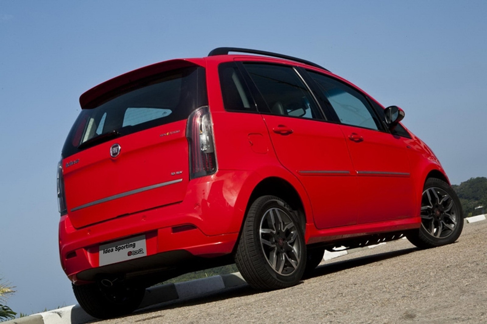 Fiat Idea odnowiony – kogo to obchodzi?