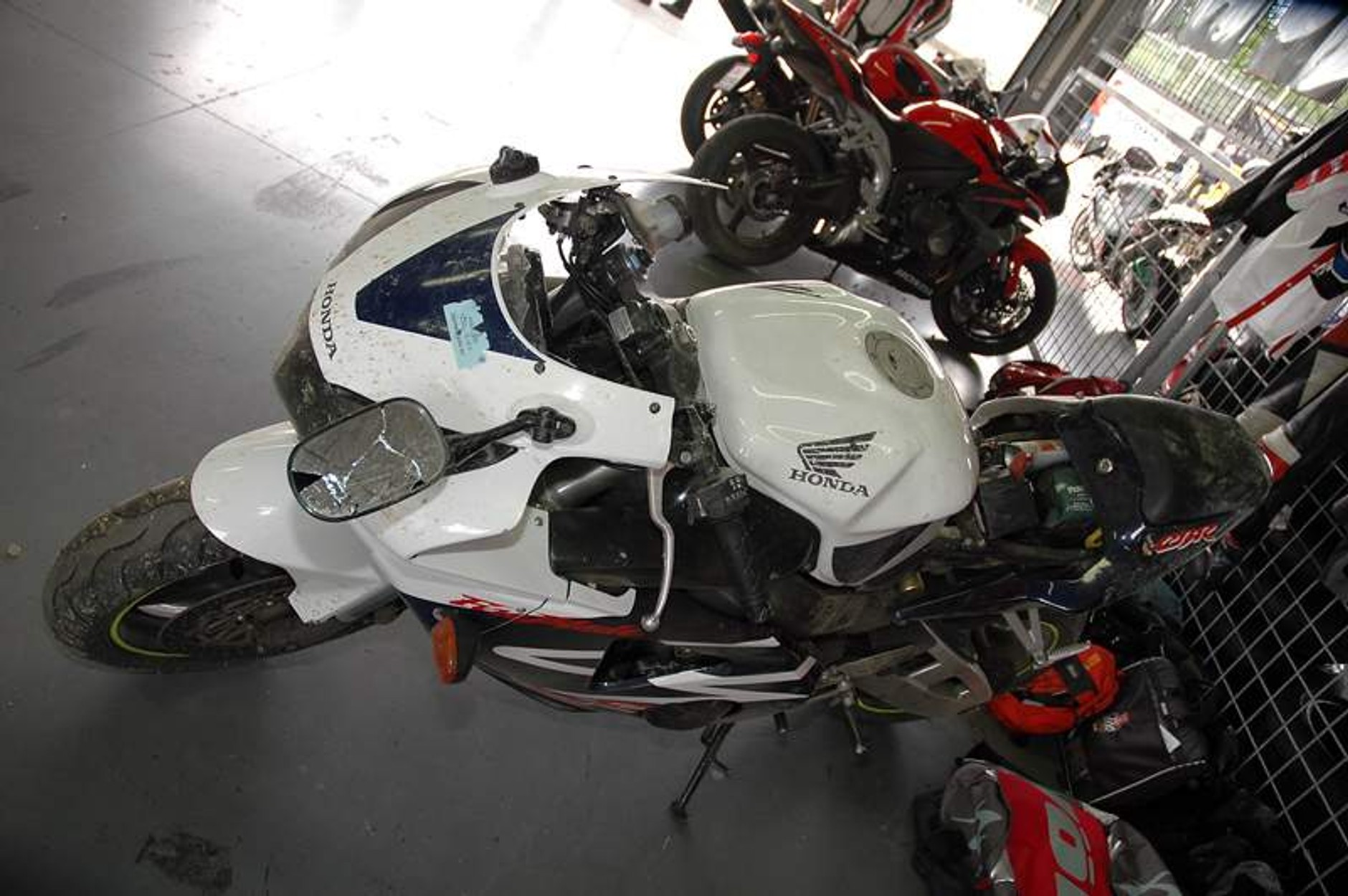 Supermoto Honda Days: nowy CBR600RR na torze