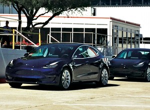 Tesla Model 3 - wizja staje się rzeczywistością