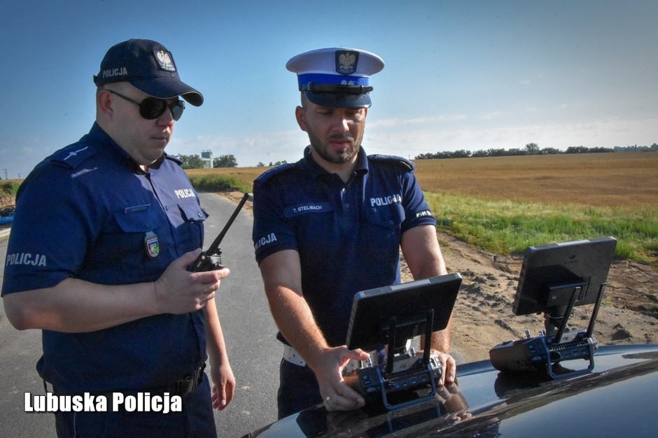 Policjanci kontrolowali okolice obwodnicy. Mandaty sypały się "z nieba"