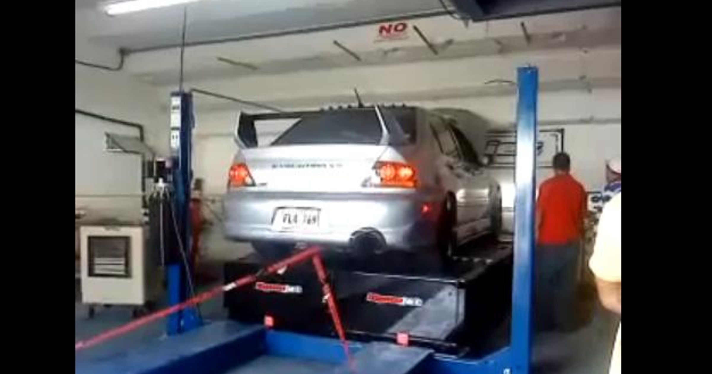 Wypadek Mitsubishi na hamowni