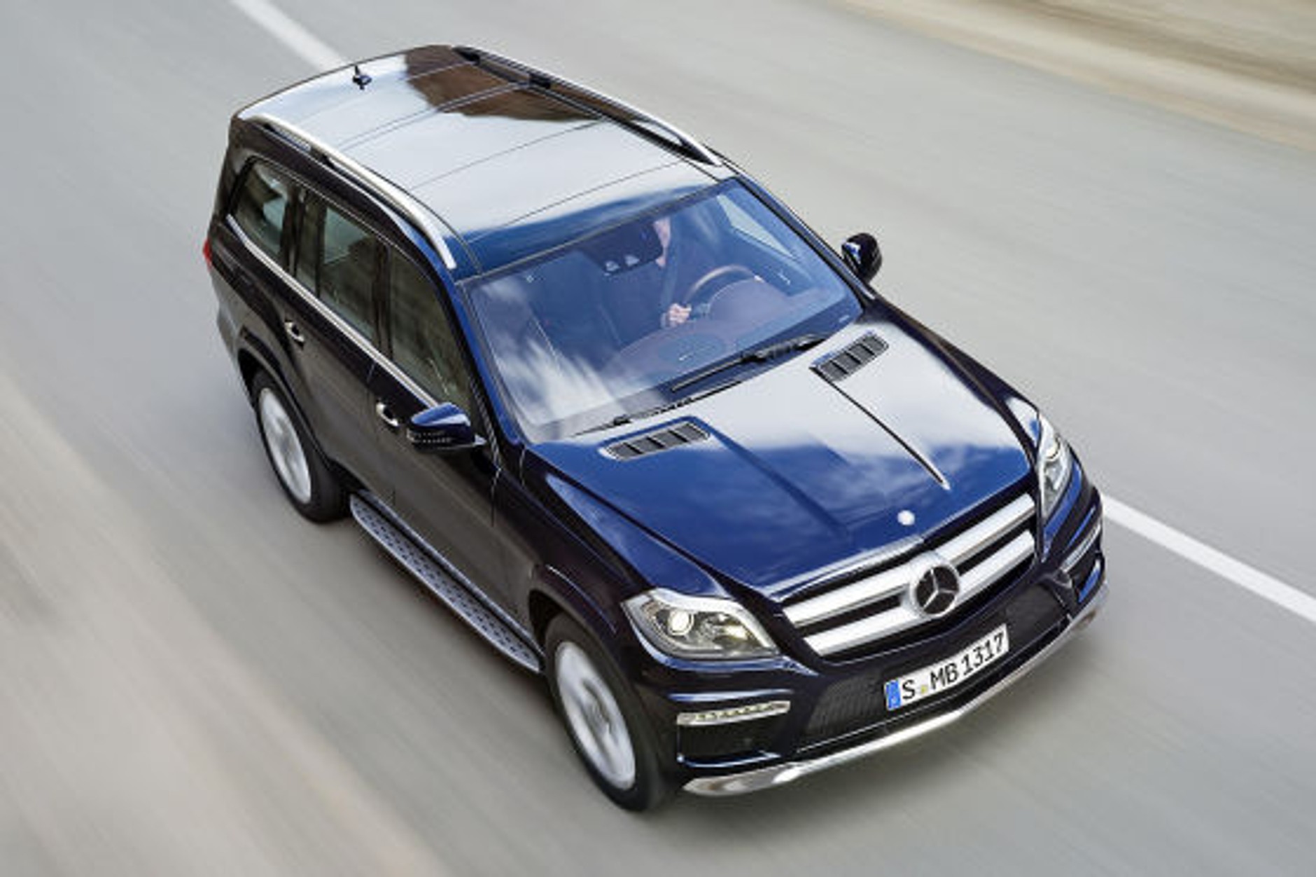 Mercedes GL: większy i lżejszy