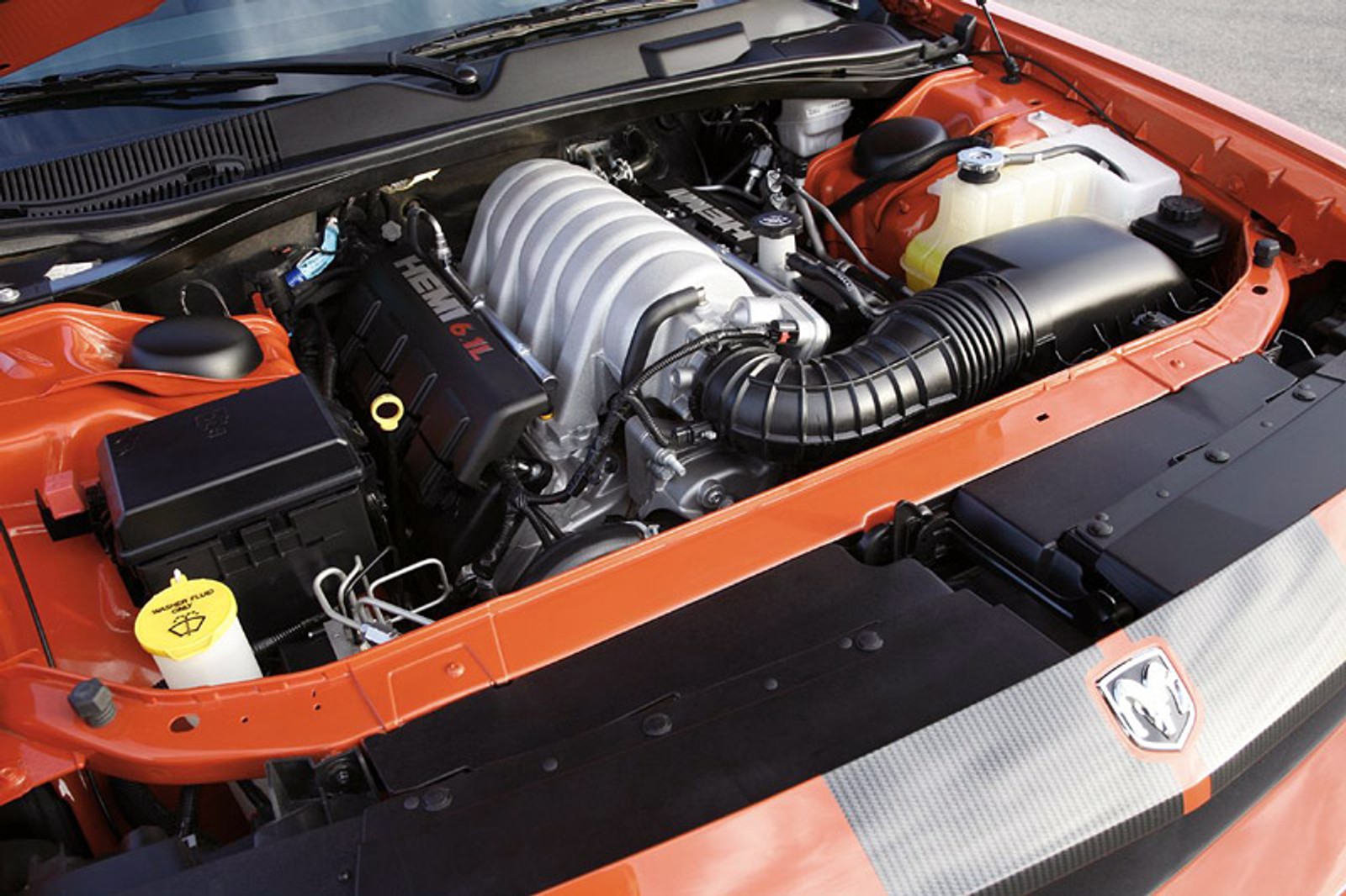 Chicago 2008: Dodge Challenger SRT8 w akcji (video)