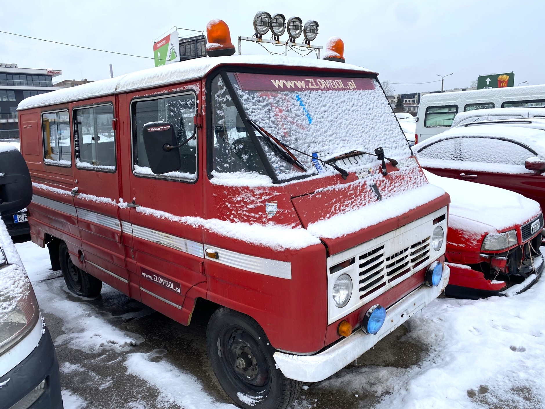 Żuk A13 i Audi 80 Cabrio to dwa zabytkowe "rarytasy"