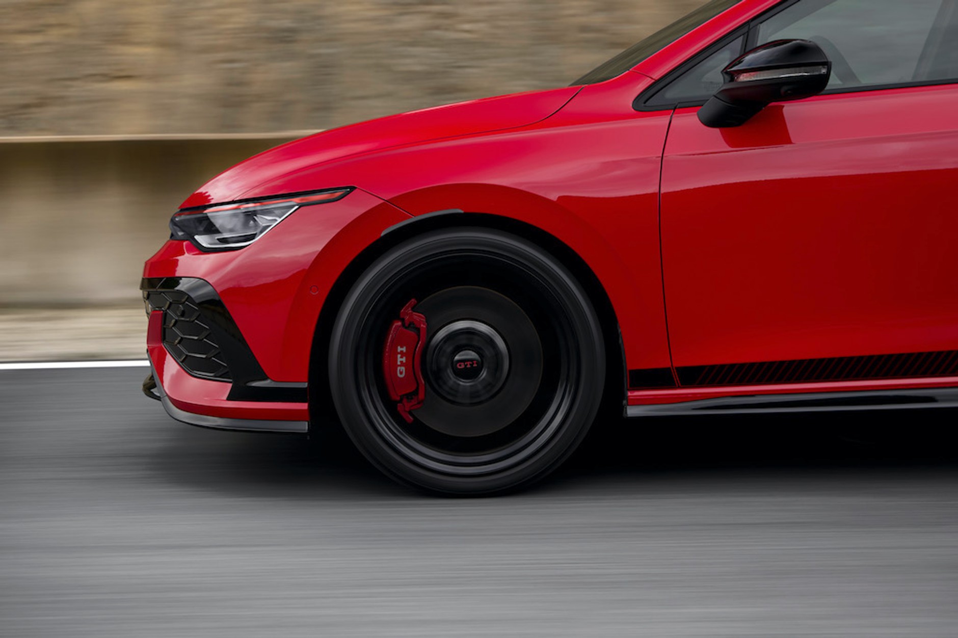 VW Golf GTI Edition 50