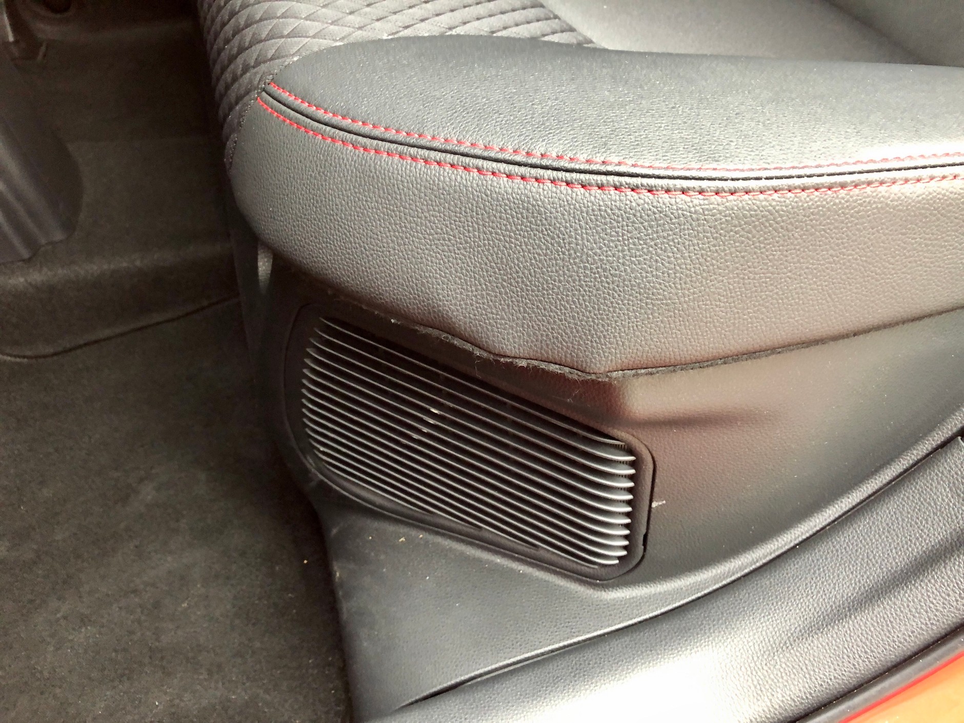 Nowa Toyota Yaris 1.5 Hybrid Premiere Edition