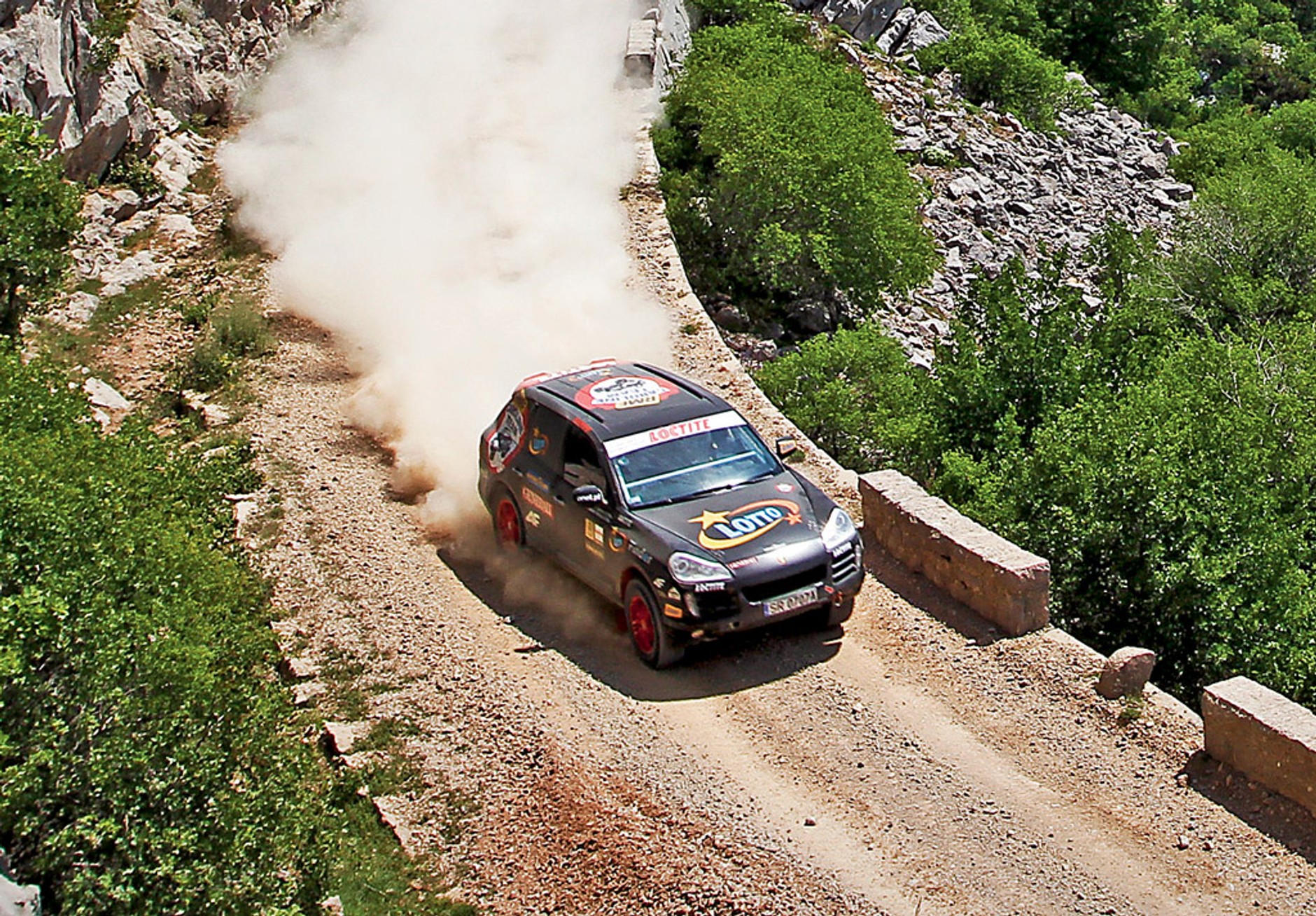 Adam Małysz wskoczył do terenówki