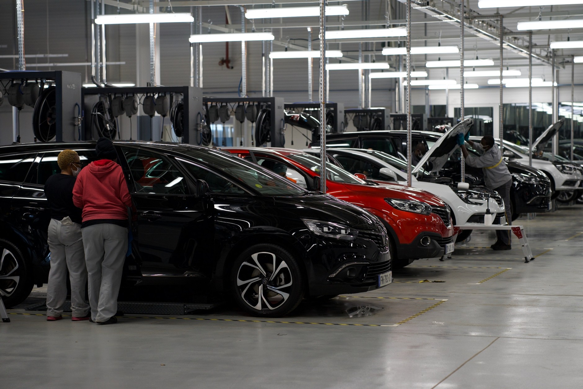 Fabryka samochodów używanych — Renault Factory VO i Refactory