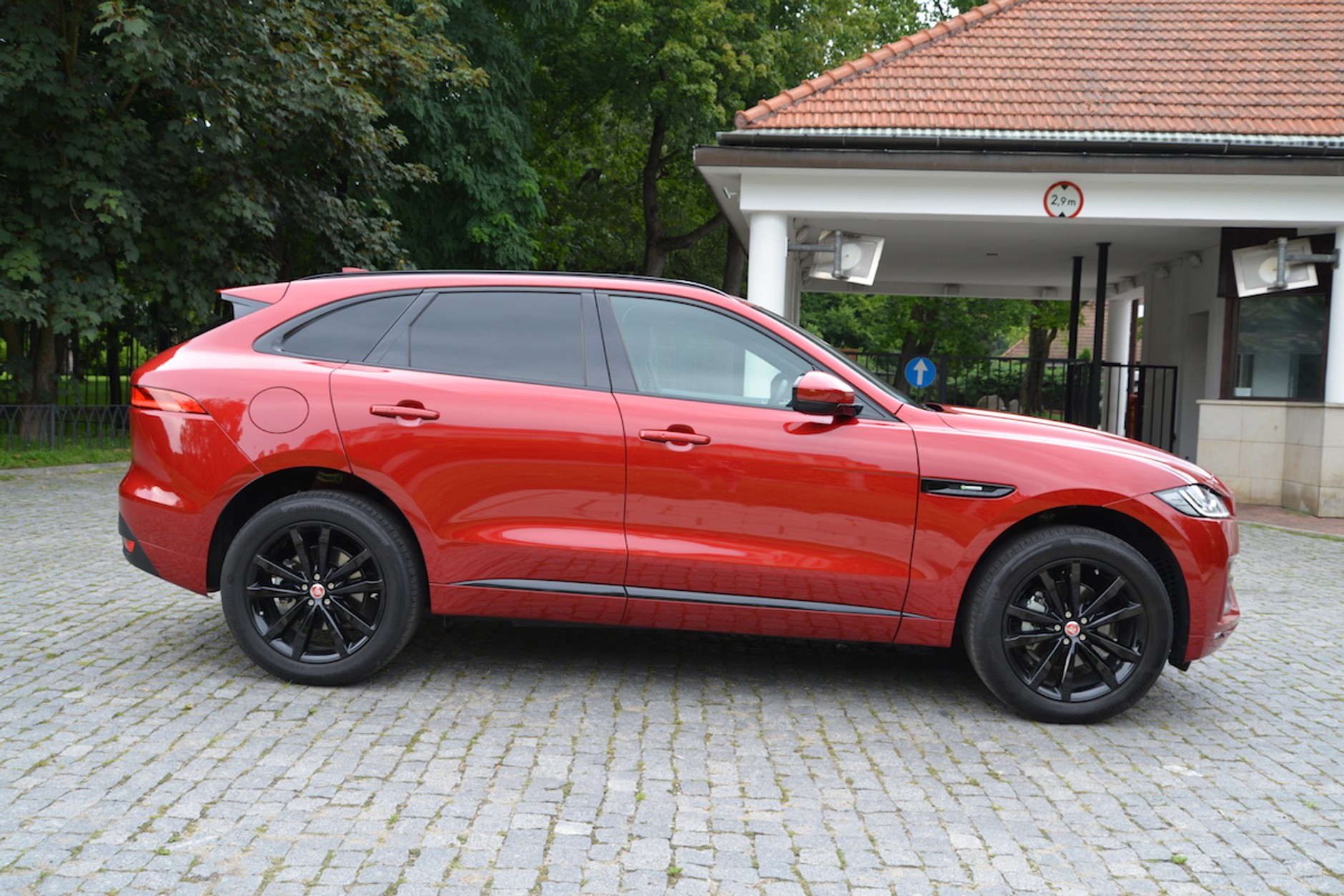 Jaguar F-Pace 25t R-Sport