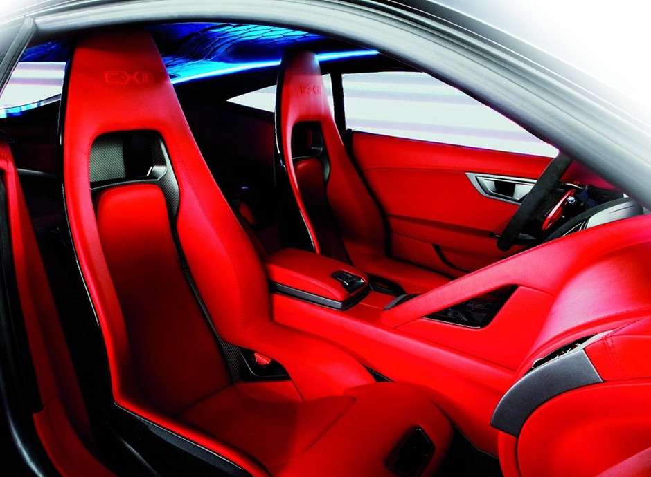 Jaguar C-X16 pokazuje pazury