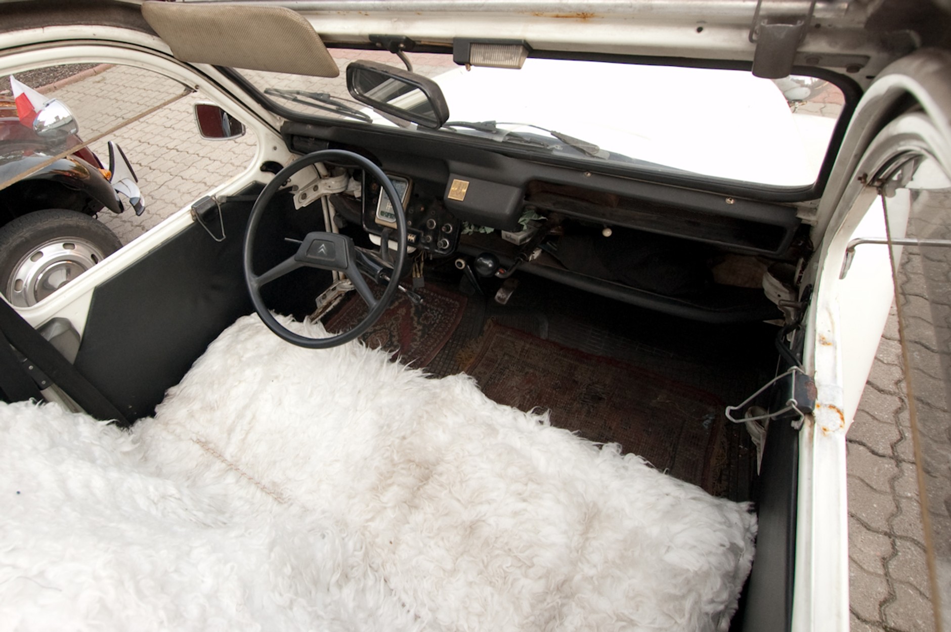 Stare jak Nowe: czyli druga młodość klasycznych aut