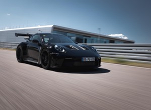 Wiemy, kiedy zadebiutuje najbardziej hardcore'owe Porsche 911 GT3 RS