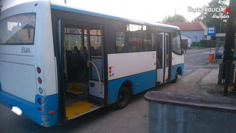 Pijany kierowca autobusu nie miał uprawnień