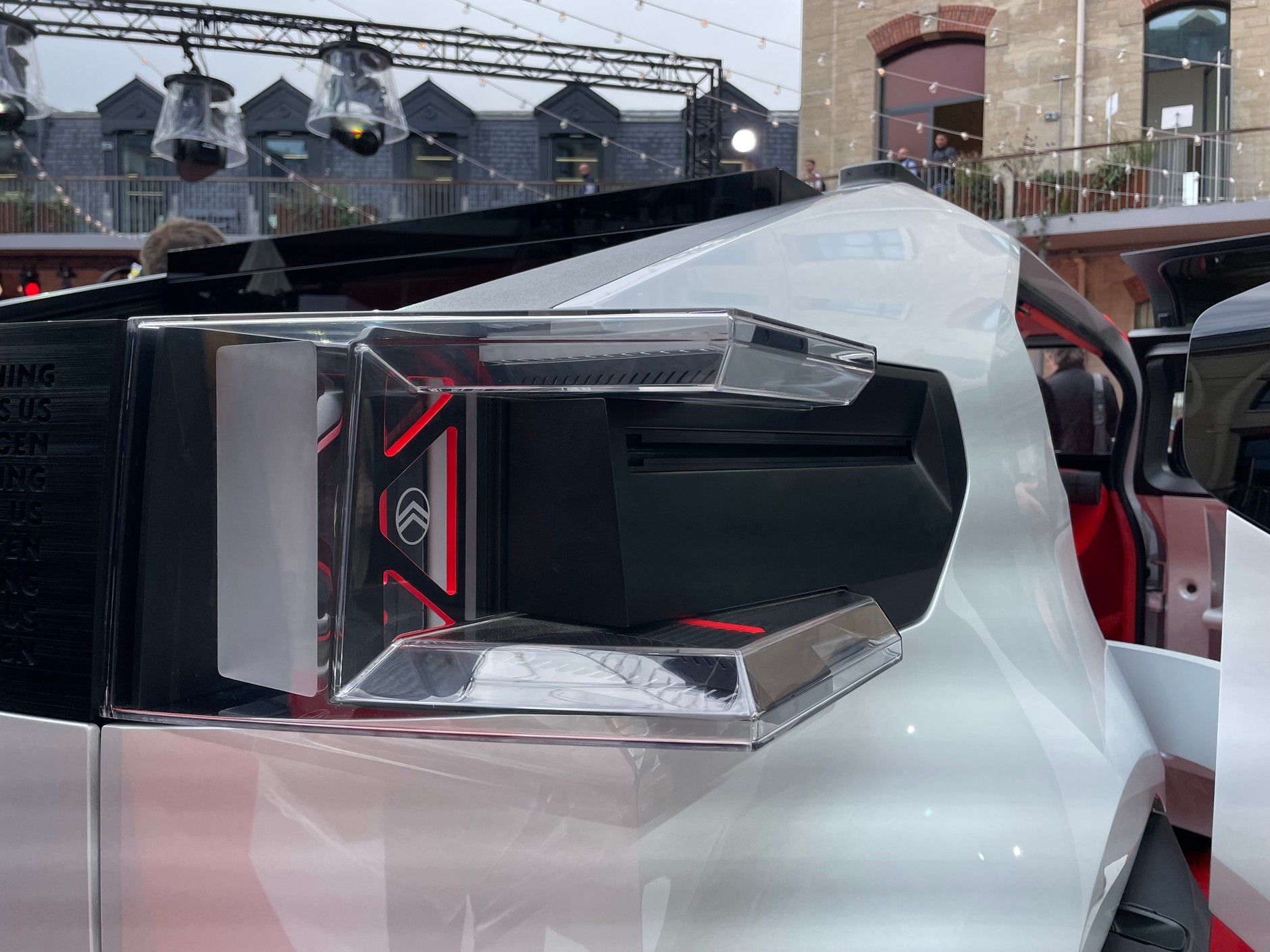 Koncepcyjny Citroen Oli [All-ë]