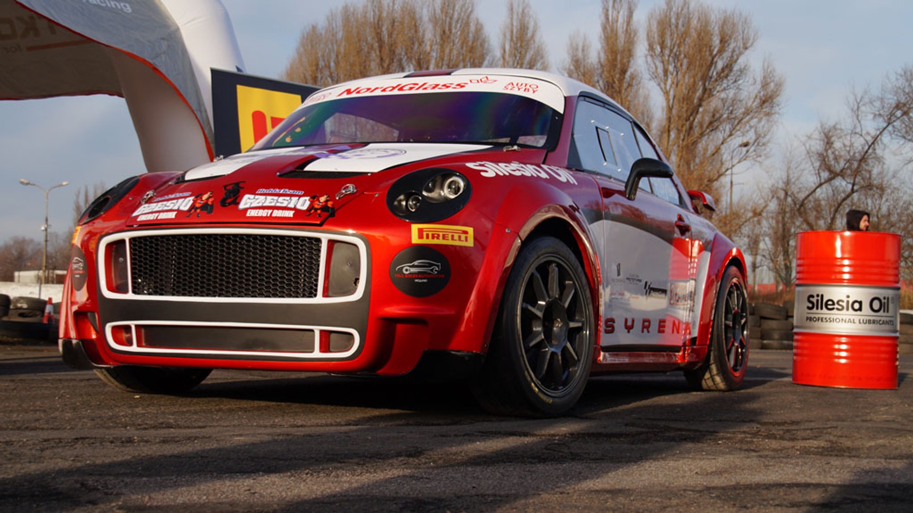 Syrena Meluzyna R zadebiutuje na Karowej | Galeria | Wideo |