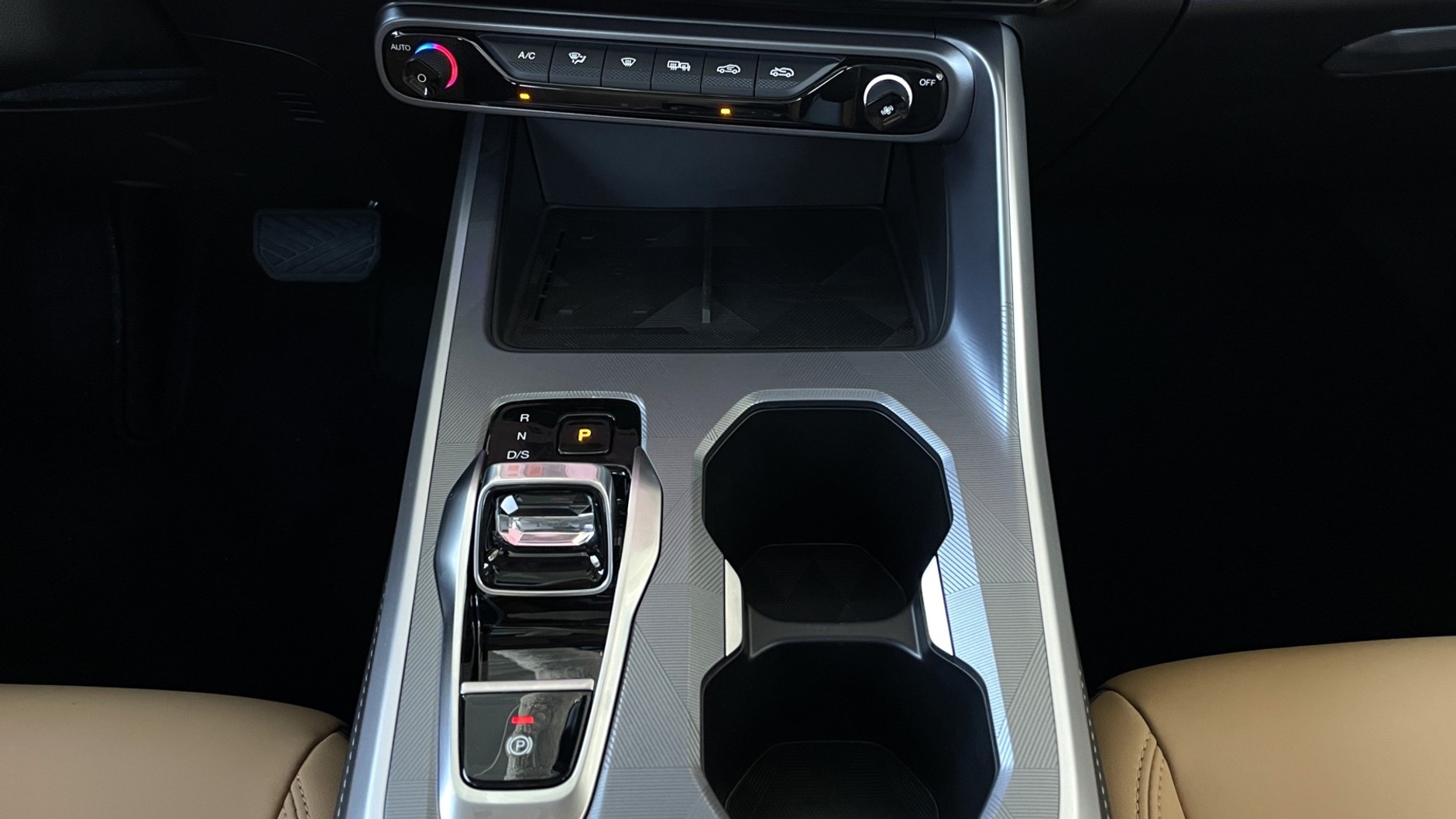 GAC Emzoom