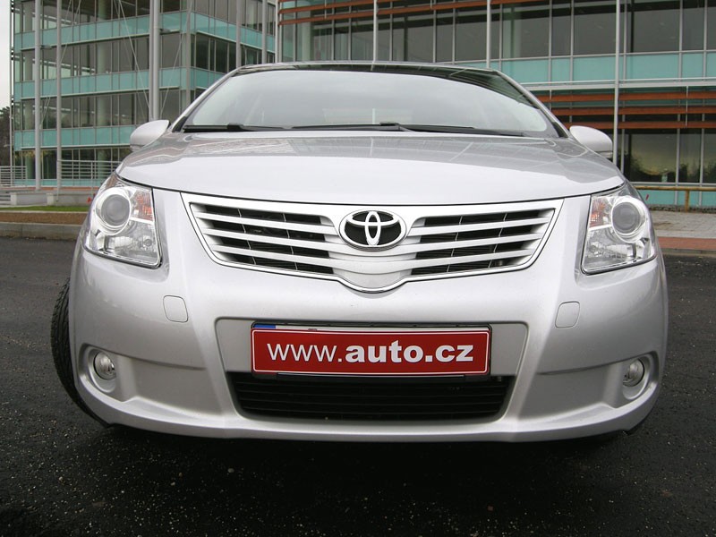 Toyota Avensis: pierwsze wrażenia z jazdy