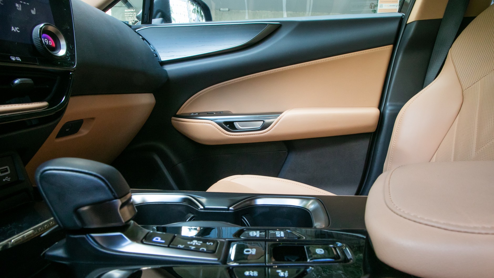 Lexus NX 2026