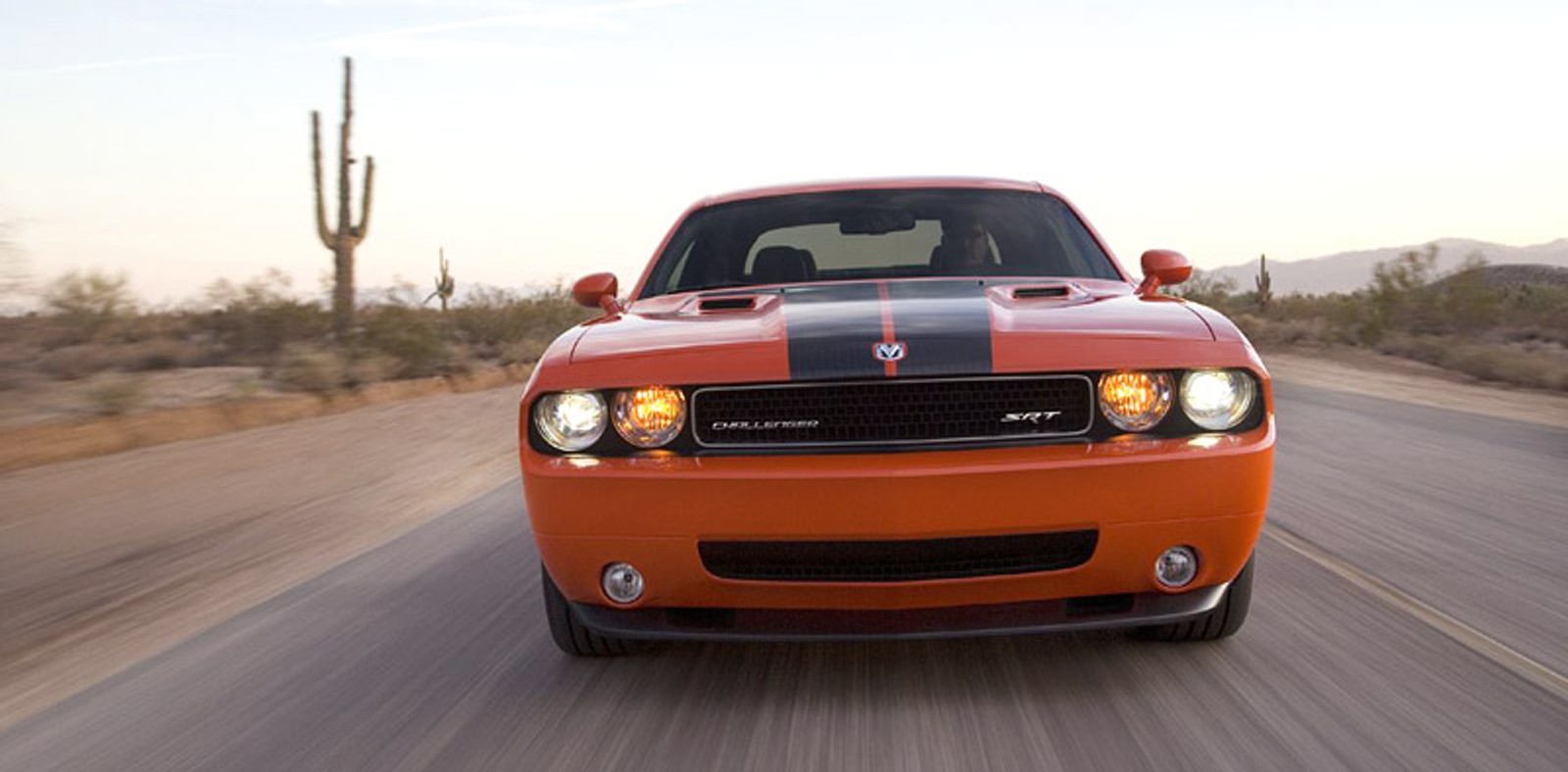 Chicago 2008: Dodge Challenger SRT8 w akcji (video)