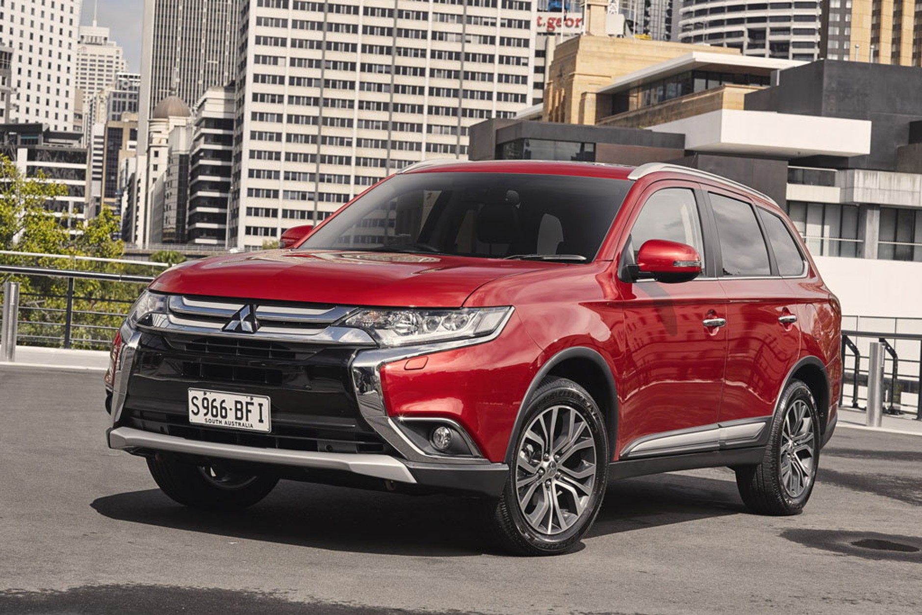 Nowe Mitsubishi Outlander - więcej niż lifting