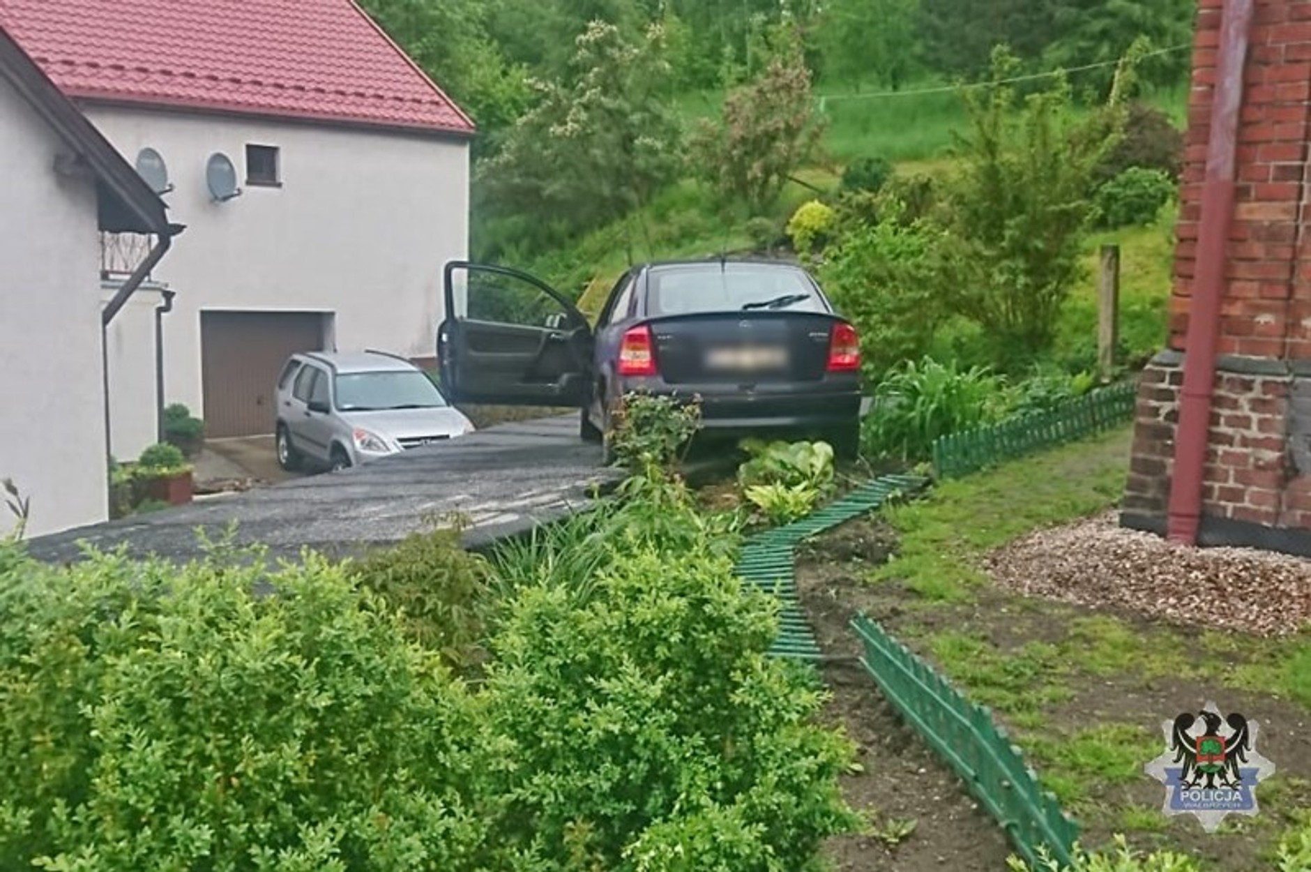 Policyjny pościg zakończył się na dachu