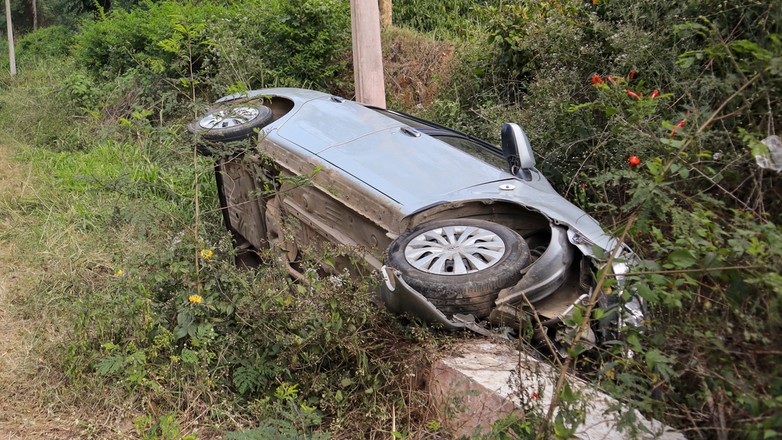Efekty prób uniknięcia kolizji bywają gorsze od skutków ewentualnej kolizji – szczególnie w dwóch przypadkach warto o tym pamiętać. 