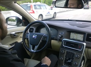 Gdy kierowca ma wolne…. Jeździliśmy autonomicznym Volvo z auto pilotem