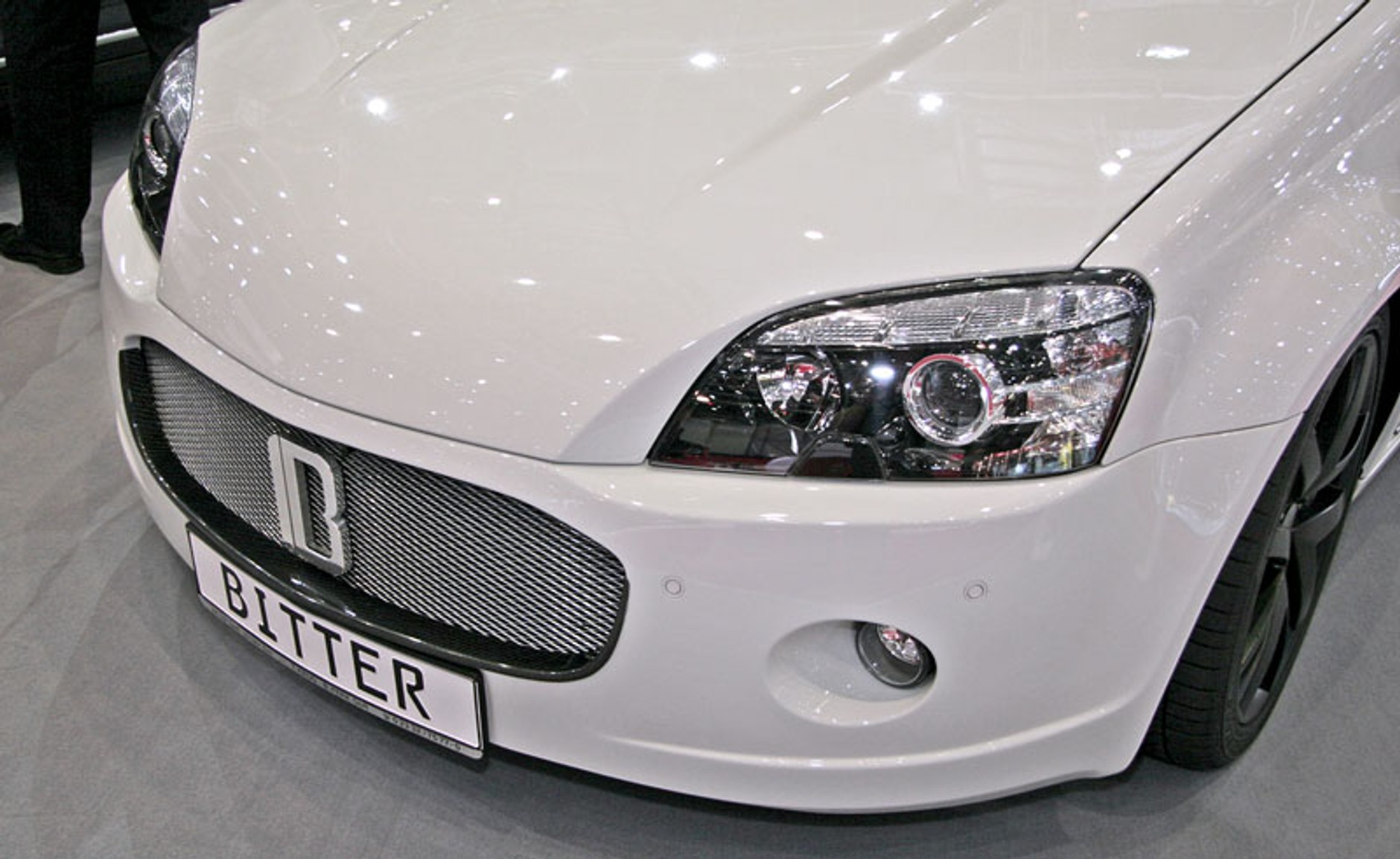 Genewa 2009: Bitter Vero Sport – konkurent BMW M5 z silnikiem z Corvette