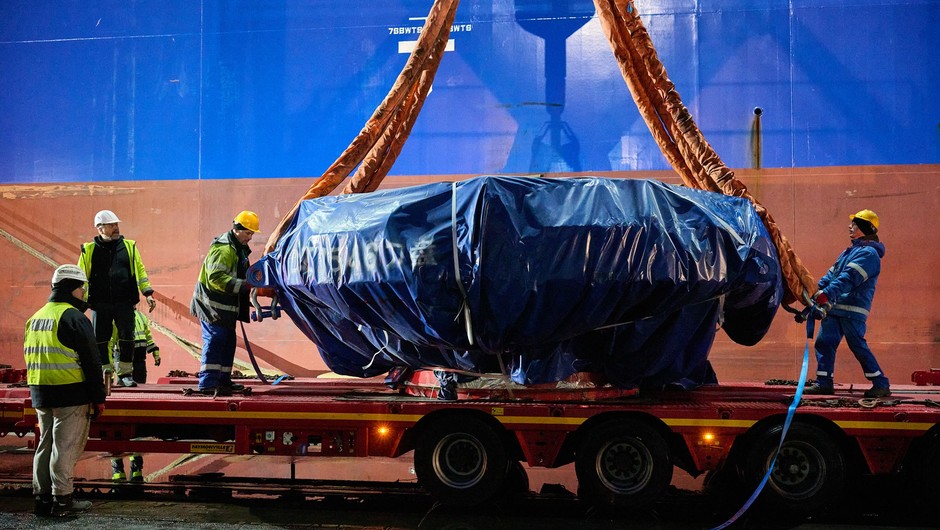 Jedna z tarcz TBM, które będą drążyły tunele pod Pisarzową, jest już na miejscu