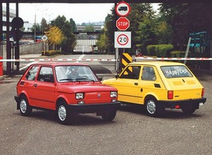 Ile wiesz o Polskim Fiacie 126p? To samochód, który zmotoryzował Polskę