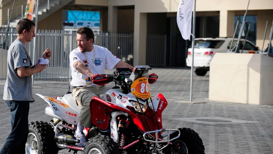 Abu Dhabi Desert Challenge 2010: Rafał Sonik gotowy do startu 