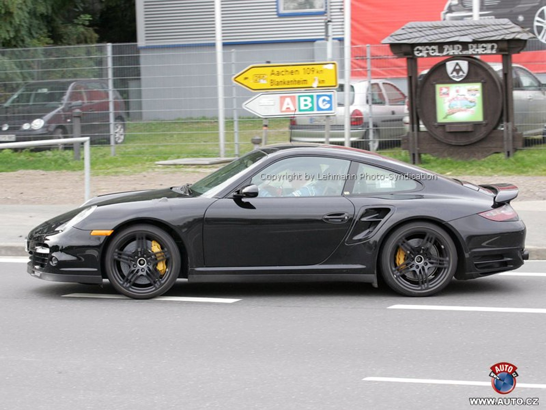 Zdjęcia szpiegowskie: Facelifting także dla Porsche 911 Turbo