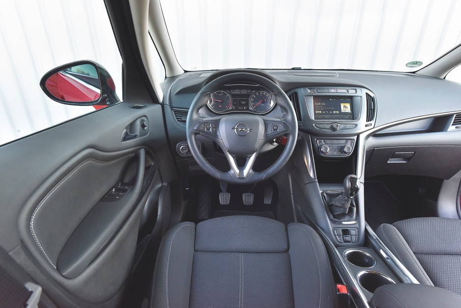 Porównanie: Ford Grand C-Max, Opel Zafira, Renault Grand Scenic, Volkswagen Touran