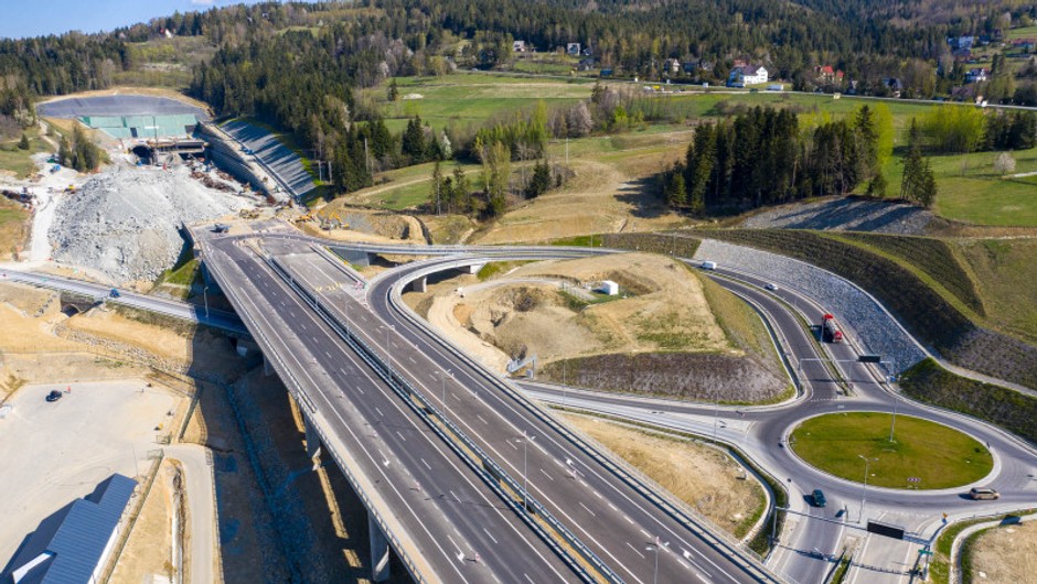 Najdłuższy tunel na Zakopiance przebity