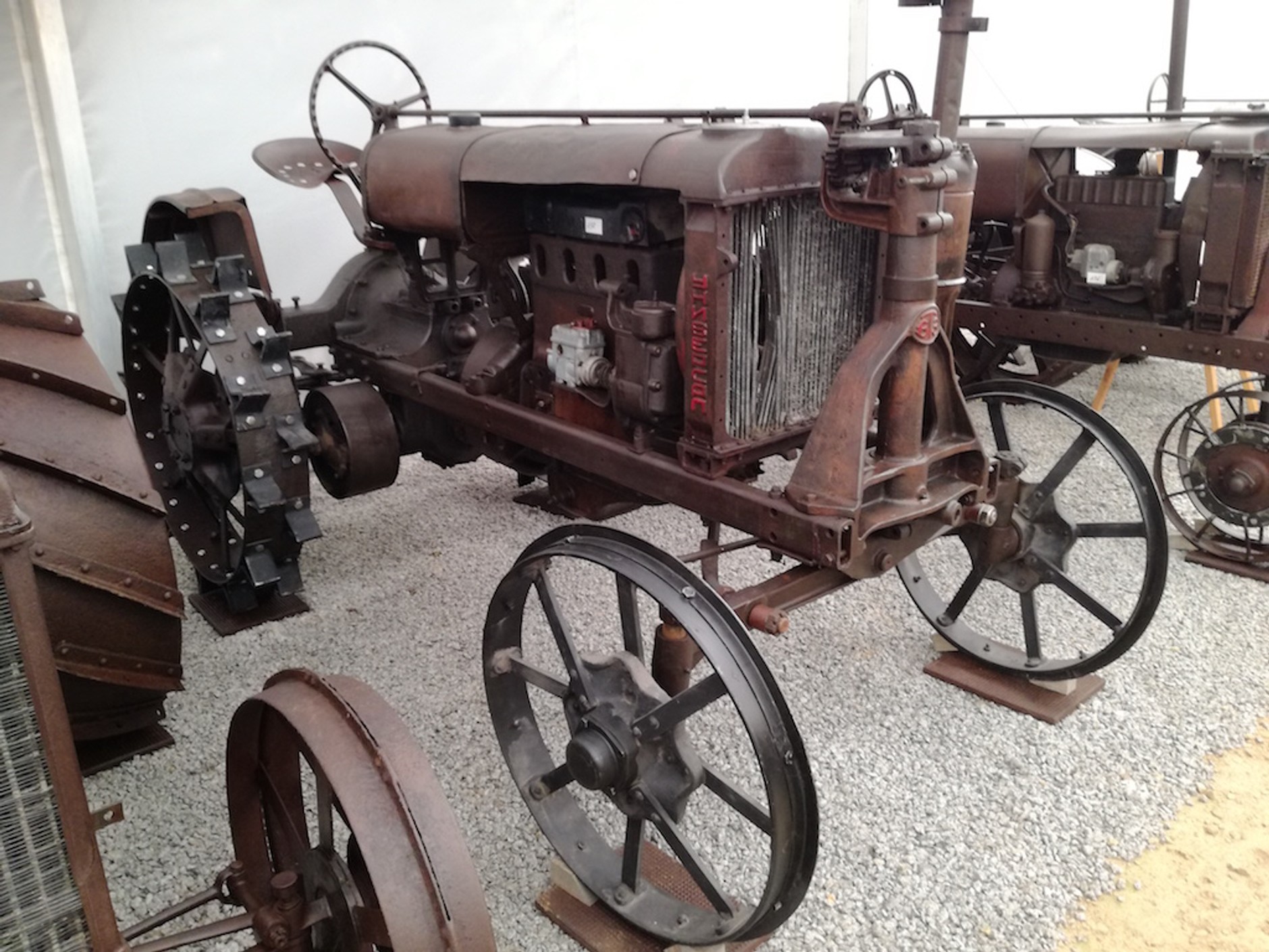 Zabytkowe traktory – muzeum na Litwie