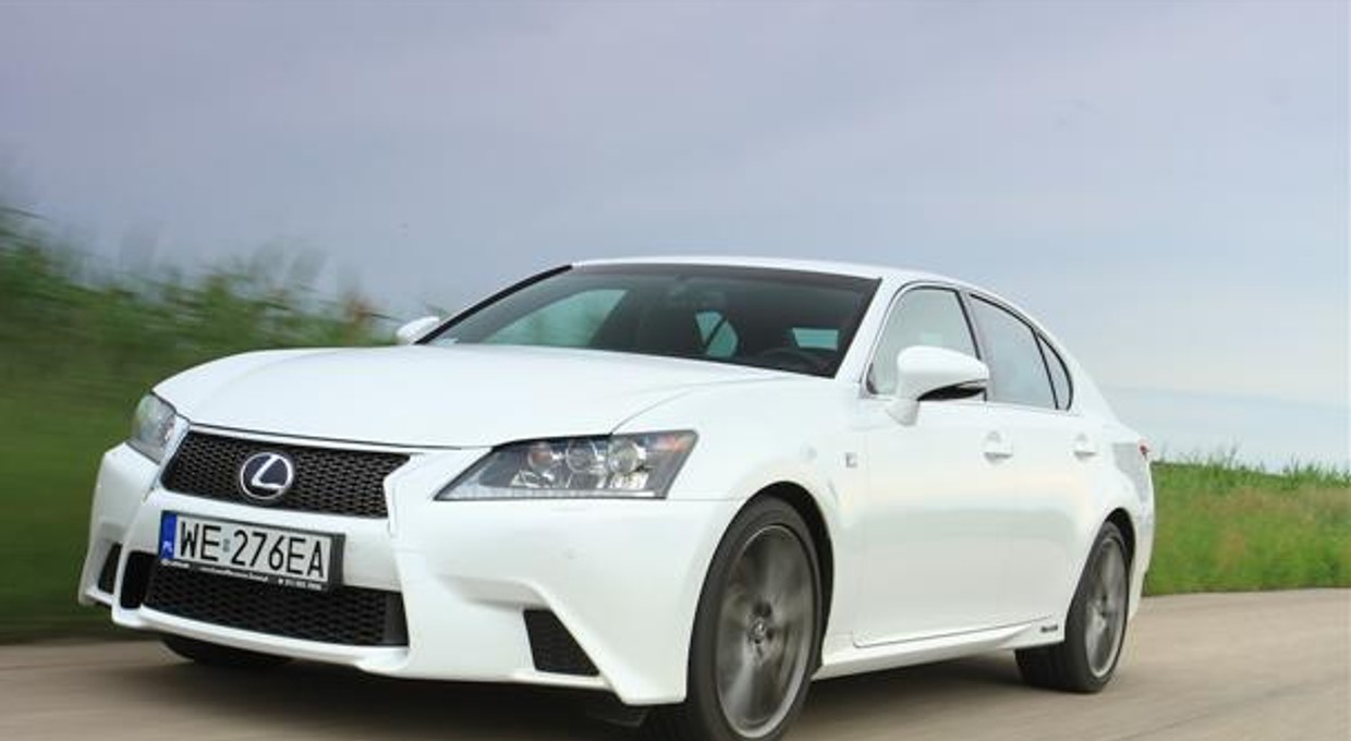 Lexus GS 450h F Sport - Sportowy i multimedialny