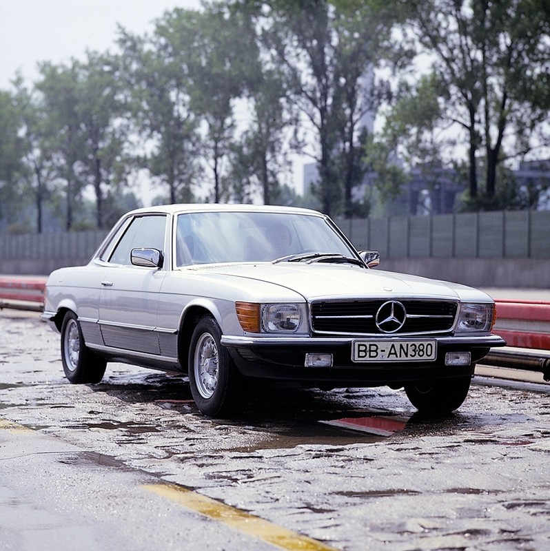 Mercedesy coupé – z pięknem trzeba obcować