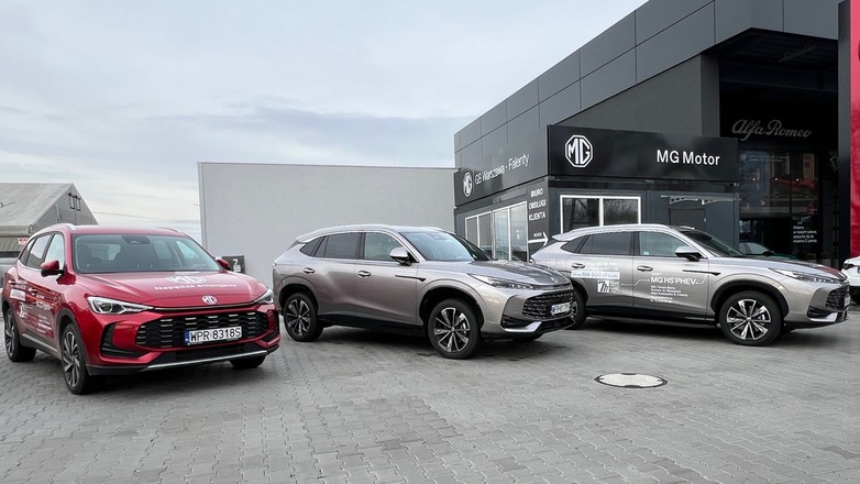 Salon MG w podwarszawskich Falentach