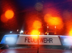 Niemiecka policja musiała zamknąć autostradę. Dziwna substancja na nawierzchni