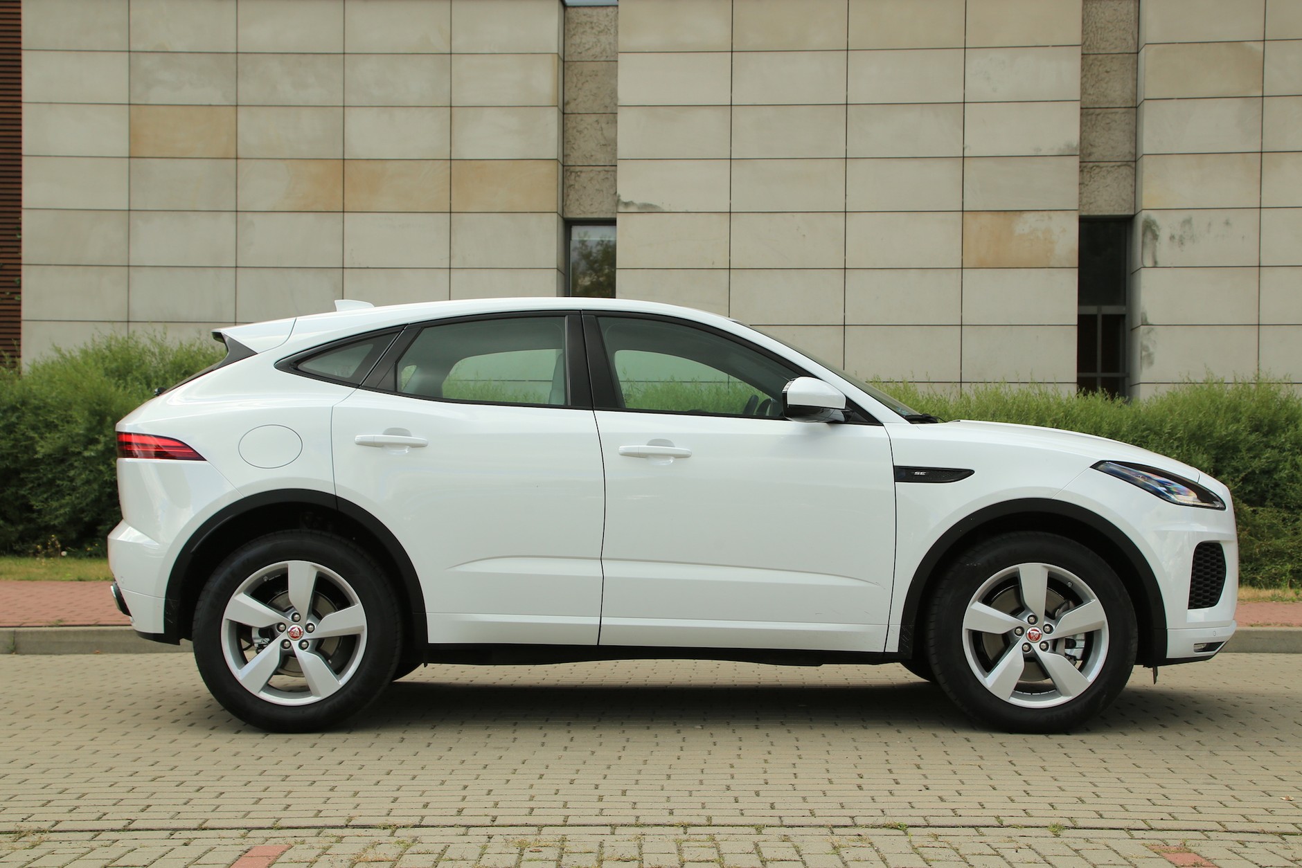 Jaguar E-Pace P200 AWD