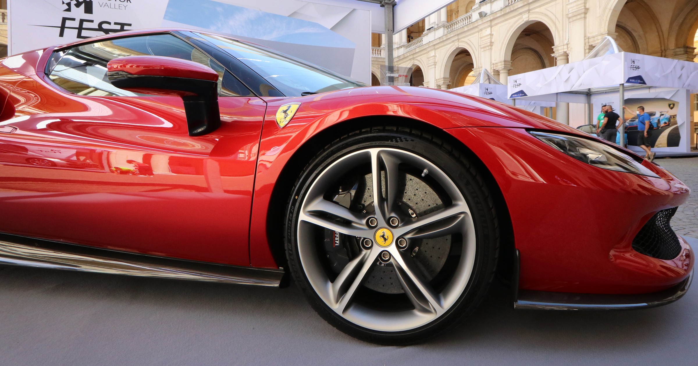 Ferrari 296 GBT — zdj. ilustracyjne