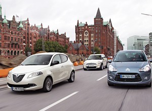 Lancia Ypsilon kontra Mini One Clubman i Citroen C3: czyli, wielkie wejście  w małym formacie