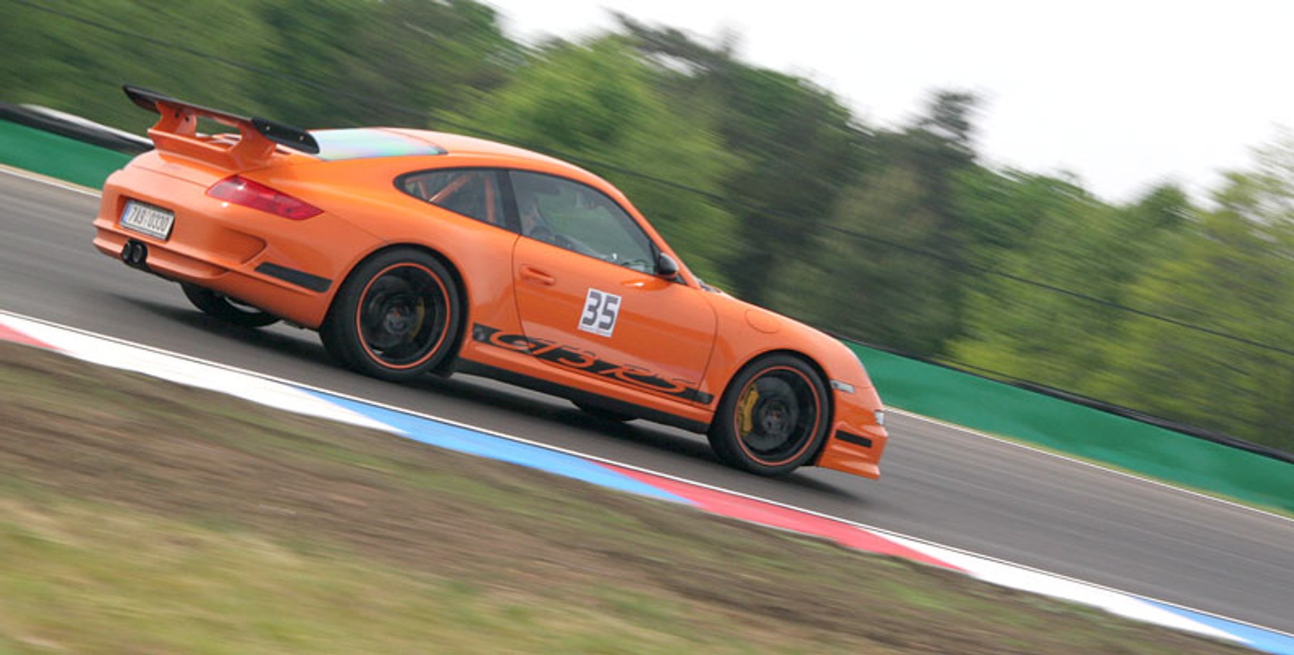 Zaproszenie na zlot samochodów sportowych do Brna (16.05)