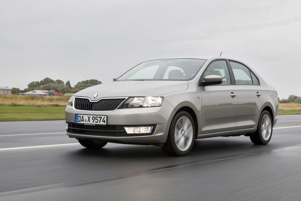 Czy nowoczesne silniki potrafią oszczędzać paliwo? Porównanie aut z nowoczesnymi silnikami