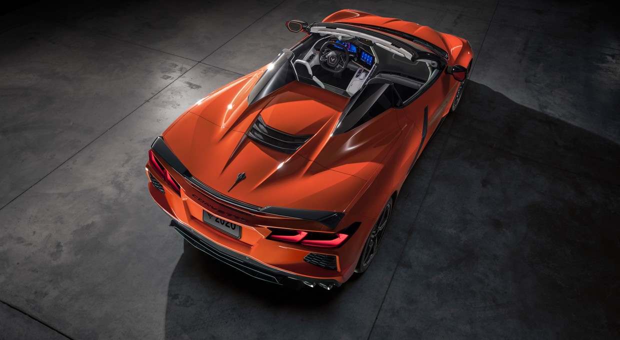 Nowy Chevrolet Corvette cabrio – po raz pierwszy ze sztywnym dachem