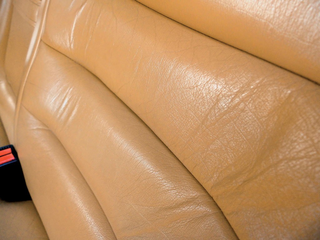 Jak odświeżyć auto po zimie?
