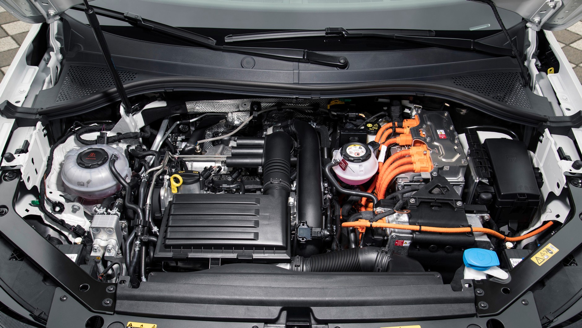 ID.4 i Tiguan eHybrid – dwa warianty zelektryfikowanego SUV-a
