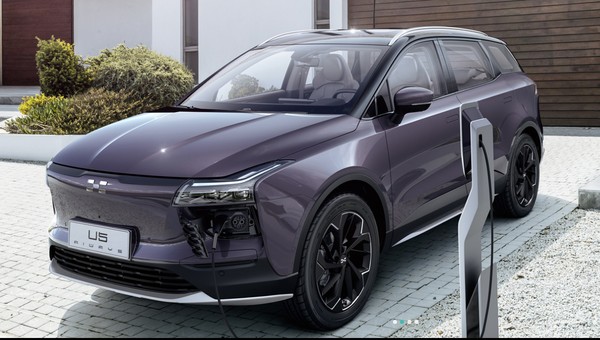 Chiński elektryczny SUV przyjedzie z Chin na targi do Frankfurtu... na kołach